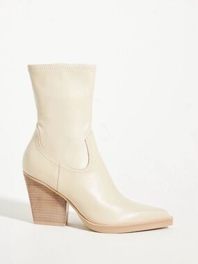 Dolce Vita Nude/cream Pointed Ankle Booties